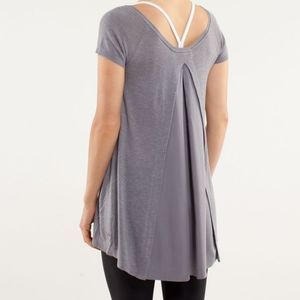 Lululemon Be Me Tee size Medium